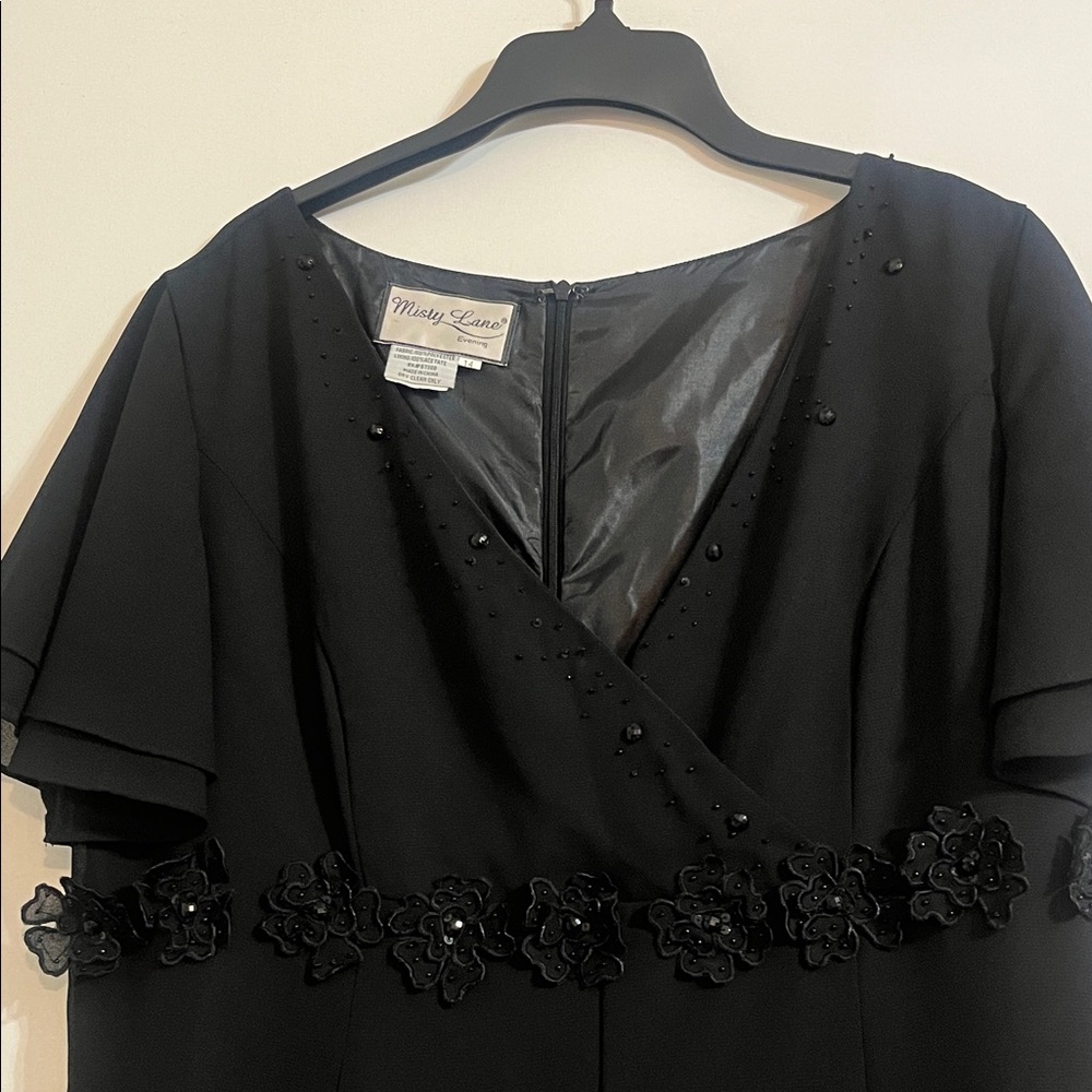 Misty Lane Elegant Black Beaded Evening Dress with shawl size 14 two pieces